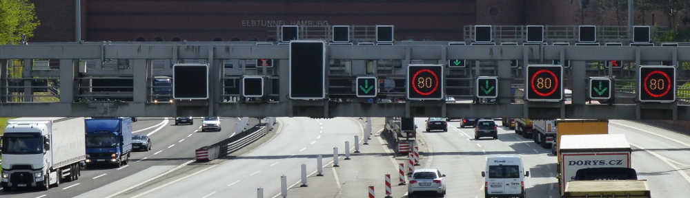 A7 Autobahn Deckel Hamburg